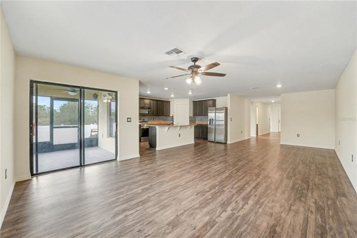 Image No.6-5 Bed House for sale