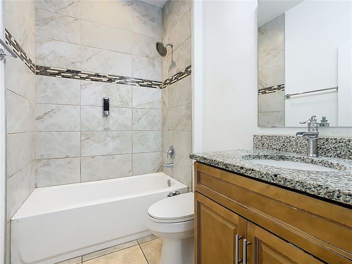 Image No.15-3 Bed House for sale