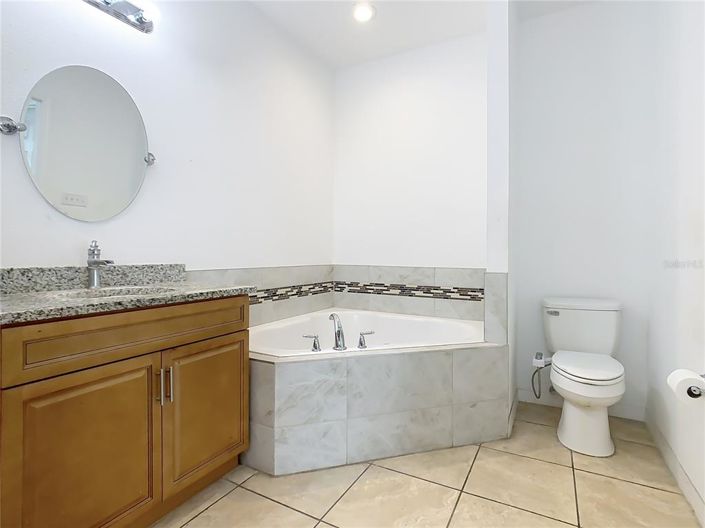 Image No.24-3 Bed House for sale