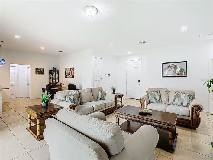 Image No.5-3 Bed House for sale