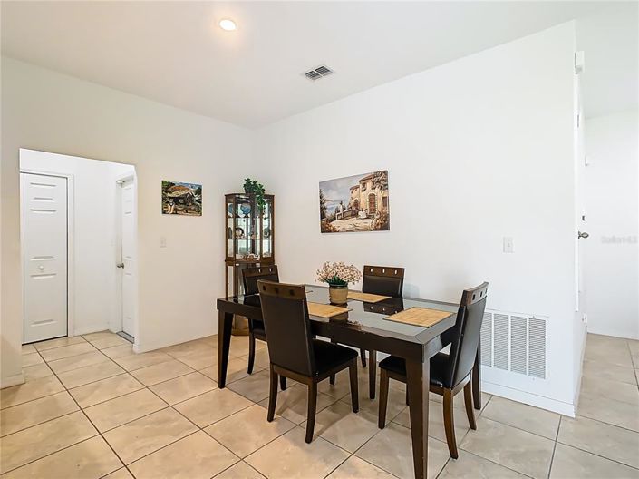 Image No.7-3 Bed House for sale