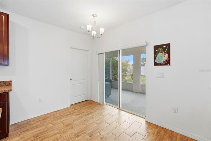 Image No.18-3 Bed House for sale