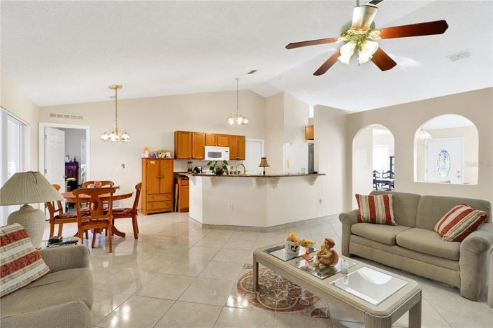 Image No.3-4 Bed House for sale