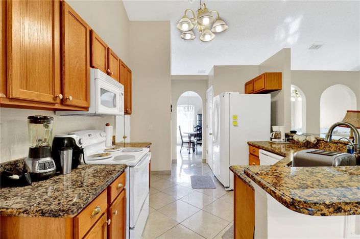 Image No.7-4 Bed House for sale