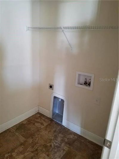 Image No.12-4 Bed House for sale