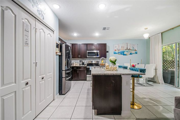 Image No.14-3 Bed House for sale