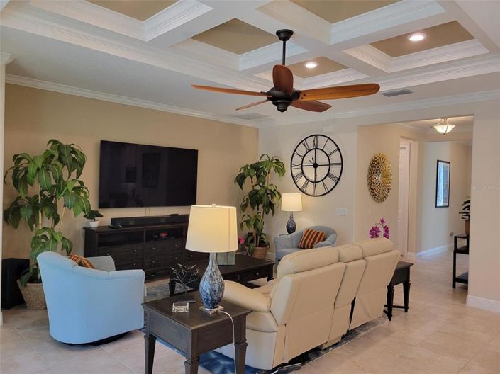 Image No.8-3 Bed House for sale