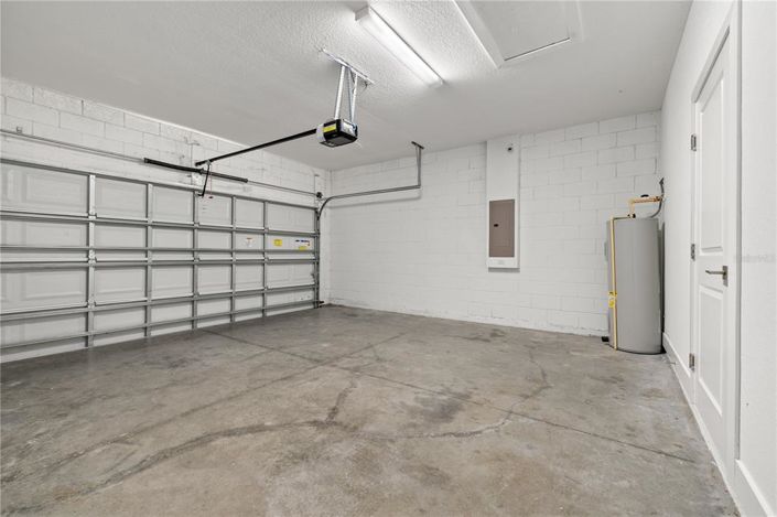 Image No.17-4 Bed House for sale