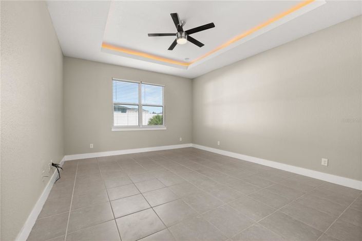 Image No.18-4 Bed House for sale