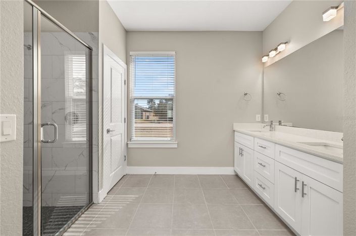 Image No.21-4 Bed House for sale