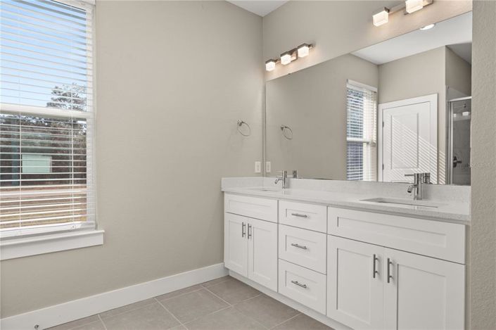 Image No.22-4 Bed House for sale