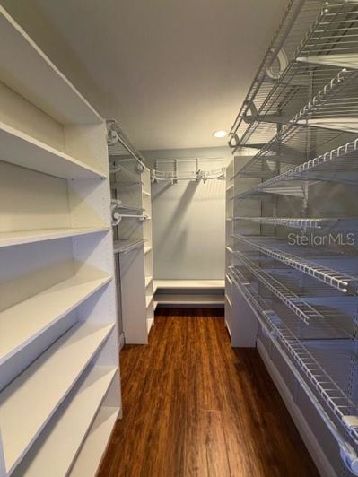 Image No.18-3 Bed House for sale