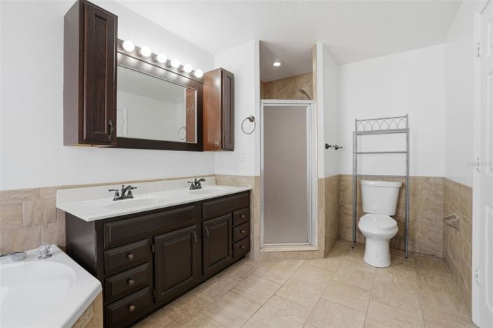 Image No.18-3 Bed House for sale