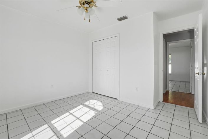 Image No.20-3 Bed House for sale