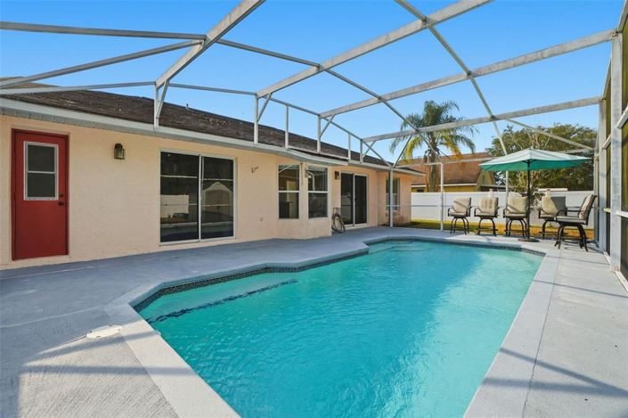 Image No.26-3 Bed House for sale