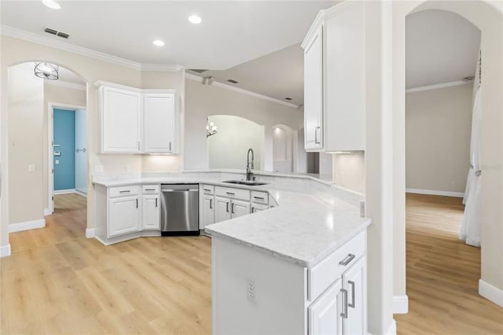 Image No.16-3 Bed House for sale