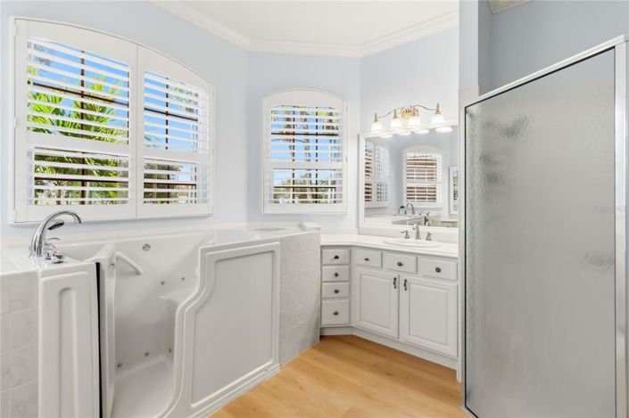 Image No.24-3 Bed House for sale