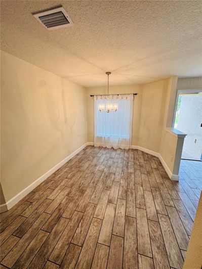 Image No.13-4 Bed House for sale