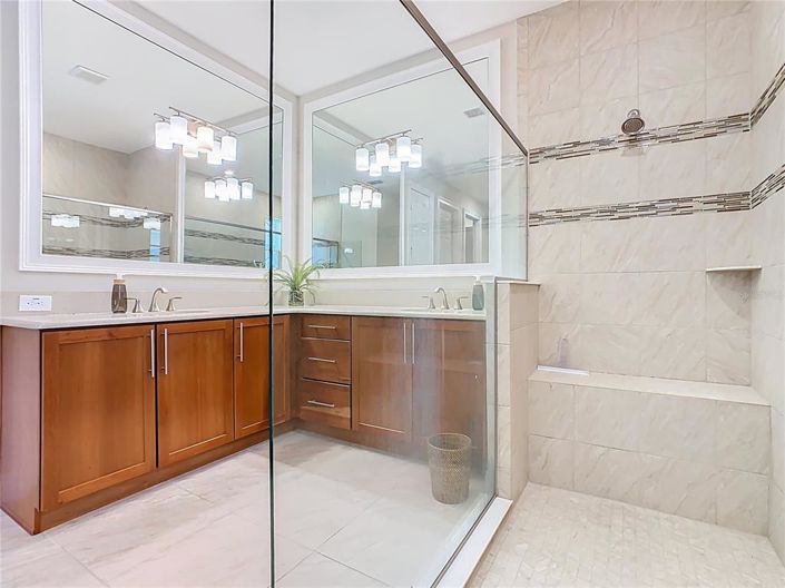 Image No.39-3 Bed House for sale