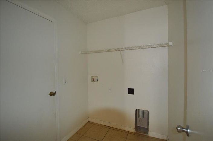 Image No.14-3 Bed House for sale