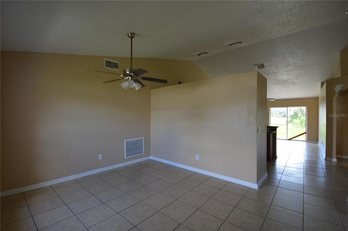 Image No.3-3 Bed House for sale