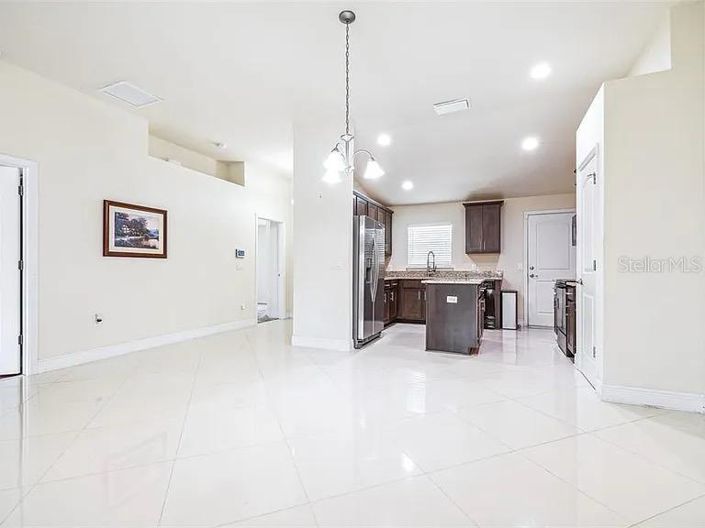 Image No.4-Maison de 4 chambres à vendre à Saint John