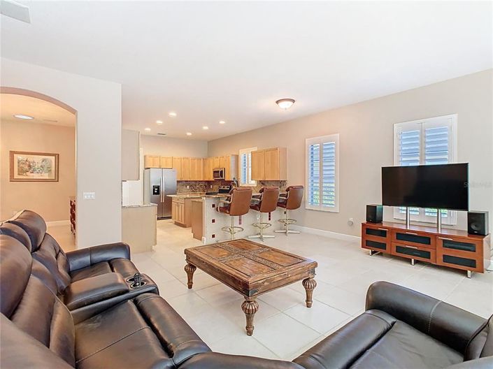 Image No.15-3 Bed House for sale