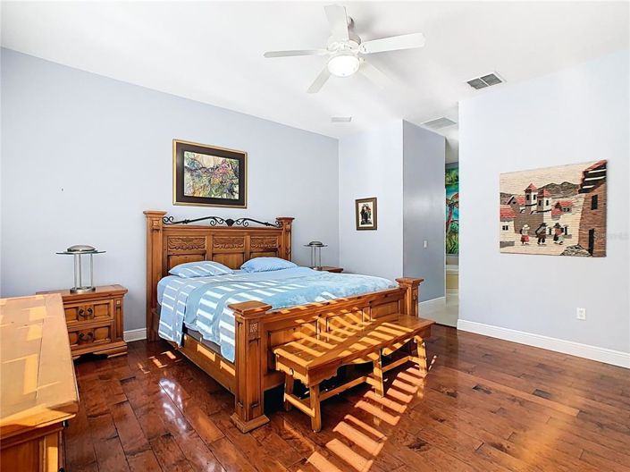 Image No.24-3 Bed House for sale