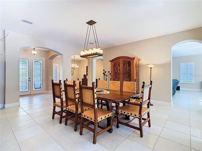 Image No.6-3 Bed House for sale