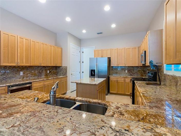 Image No.7-3 Bed House for sale