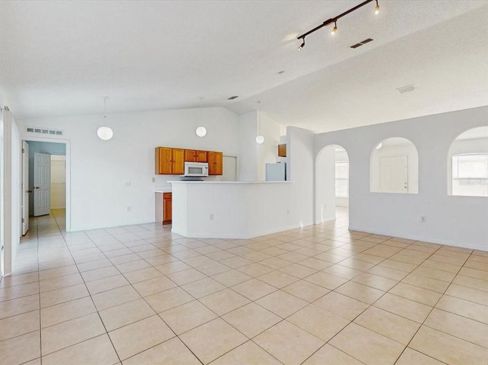 Image No.17-3 Bed House for sale