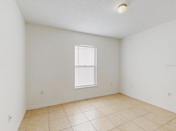 Image No.19-3 Bed House for sale