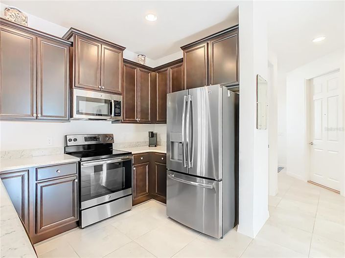 Image No.12-2 Bed House for sale