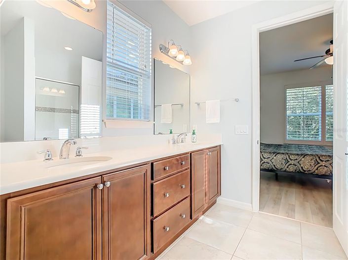 Image No.19-2 Bed House for sale