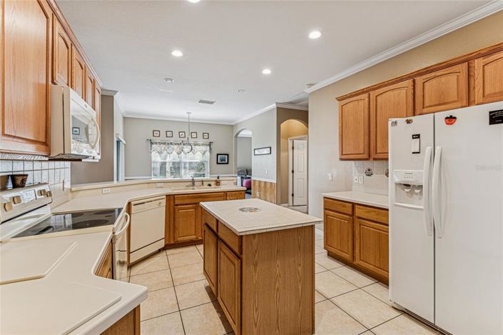 Image No.13-2 Bed House for sale