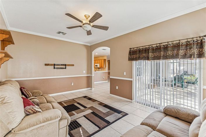 Image No.25-2 Bed House for sale