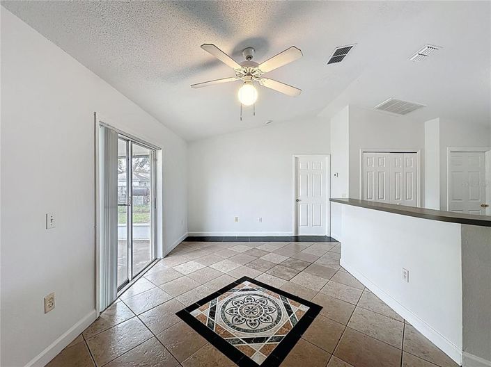 Image No.13-4 Bed House for sale