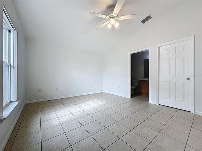 Image No.17-4 Bed House for sale