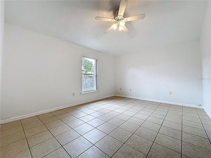 Image No.22-4 Bed House for sale