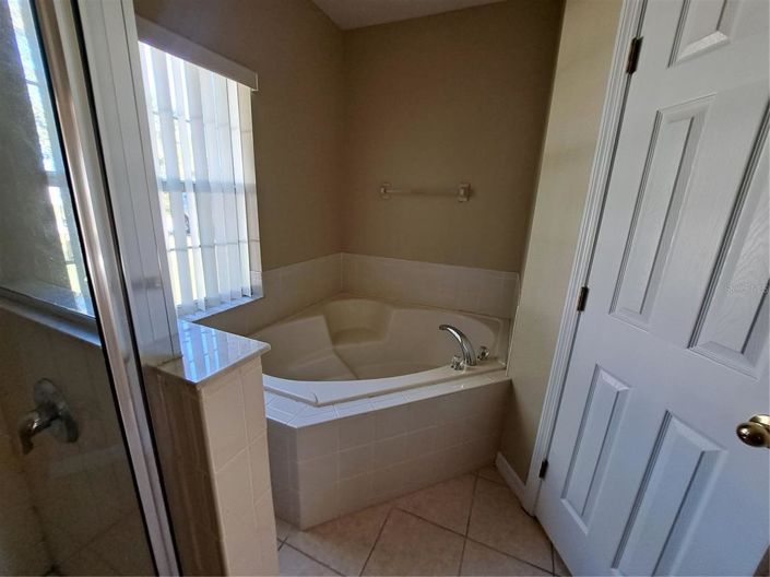 Image No.27-3 Bed House for sale