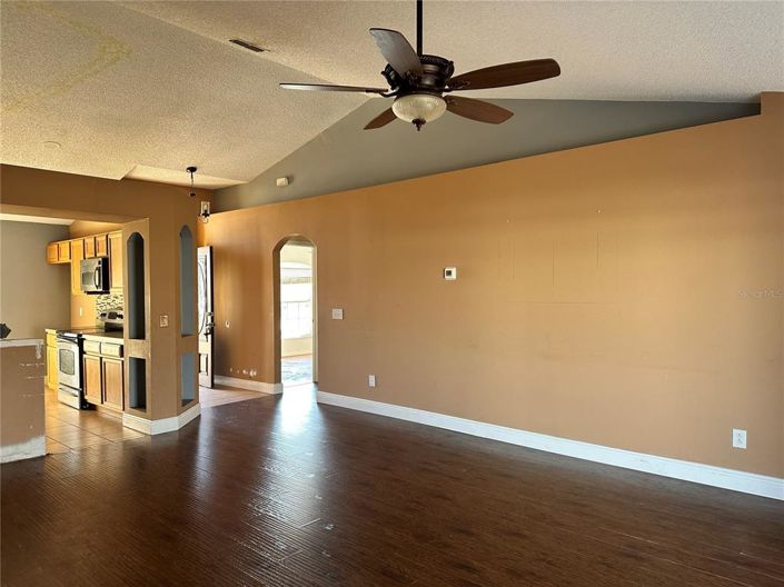 Image No.5-Maison de 4 chambres à vendre à Saint John