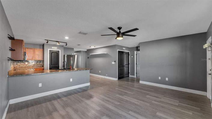 Image No.10-4 Bed House for sale