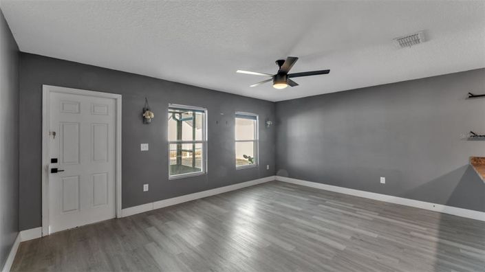 Image No.11-4 Bed House for sale