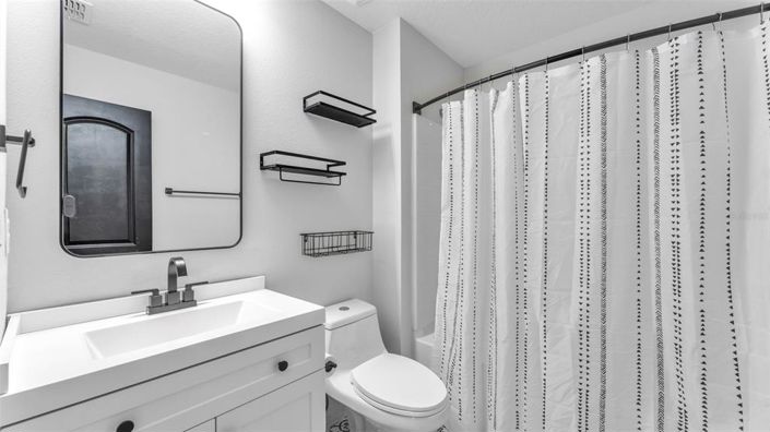 Image No.23-4 Bed House for sale