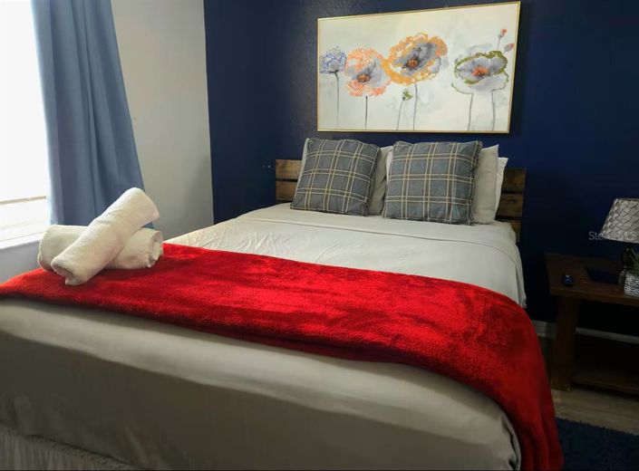 Image No.7-3 Bed House for sale