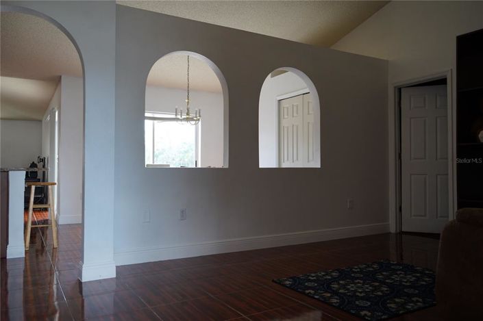 Image No.13-3 Bed House for sale