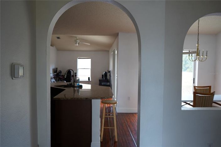 Image No.14-3 Bed House for sale