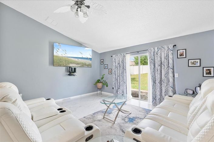 Image No.2-3 Bed House for sale