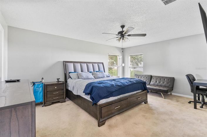 Image No.21-3 Bed House for sale