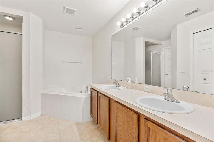 Image No.24-3 Bed House for sale